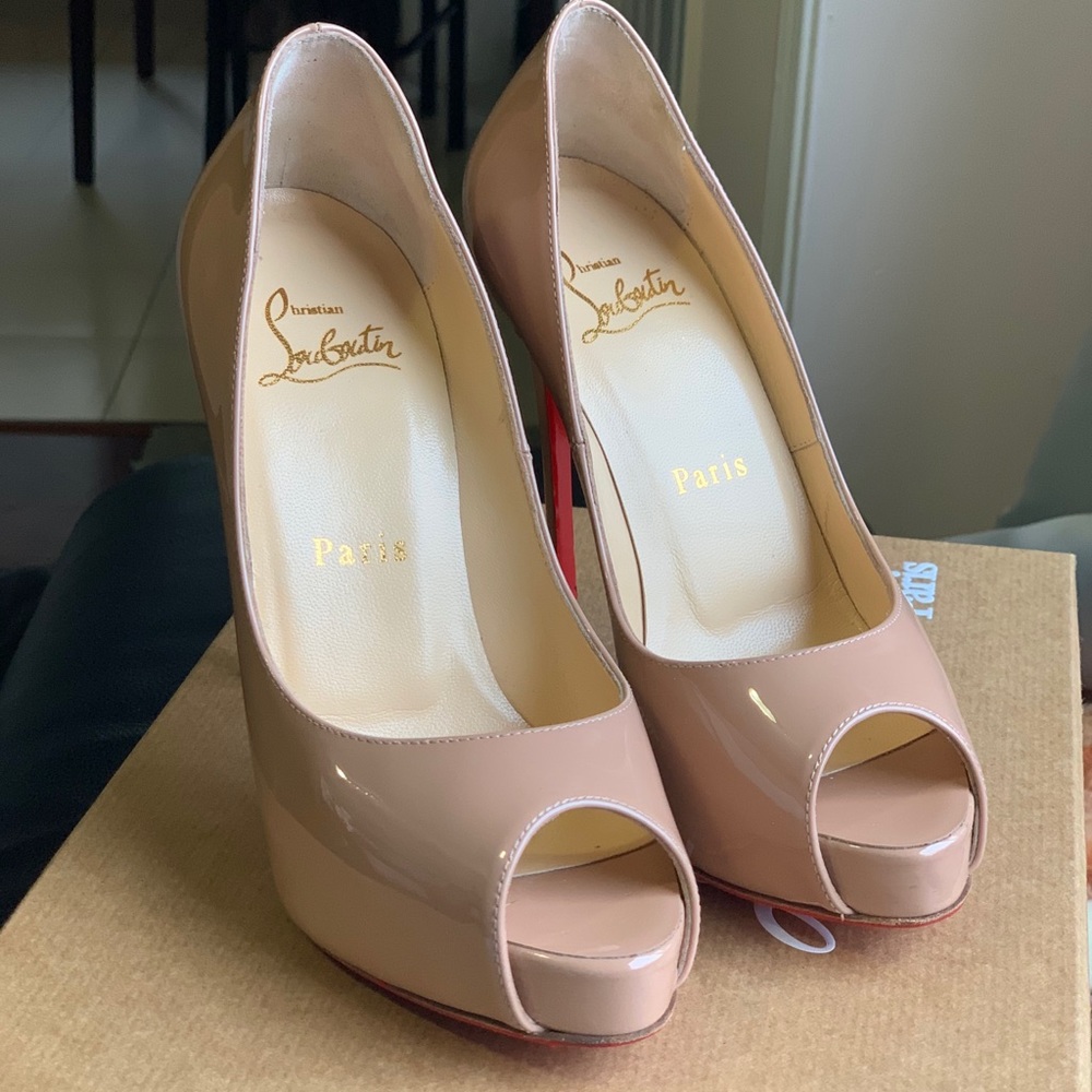 Christian Louboutin New Very Prive 120 patent